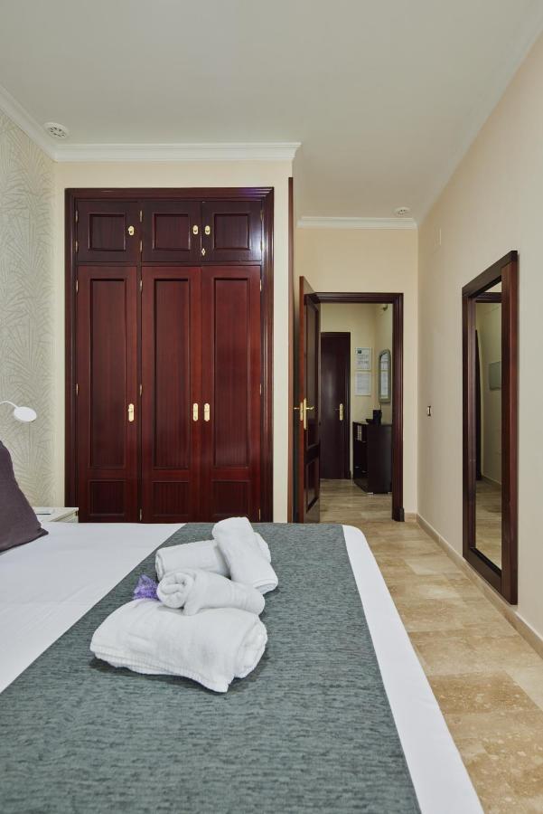 Apartamento Tavira Little Apartments Кадис Екстериор снимка