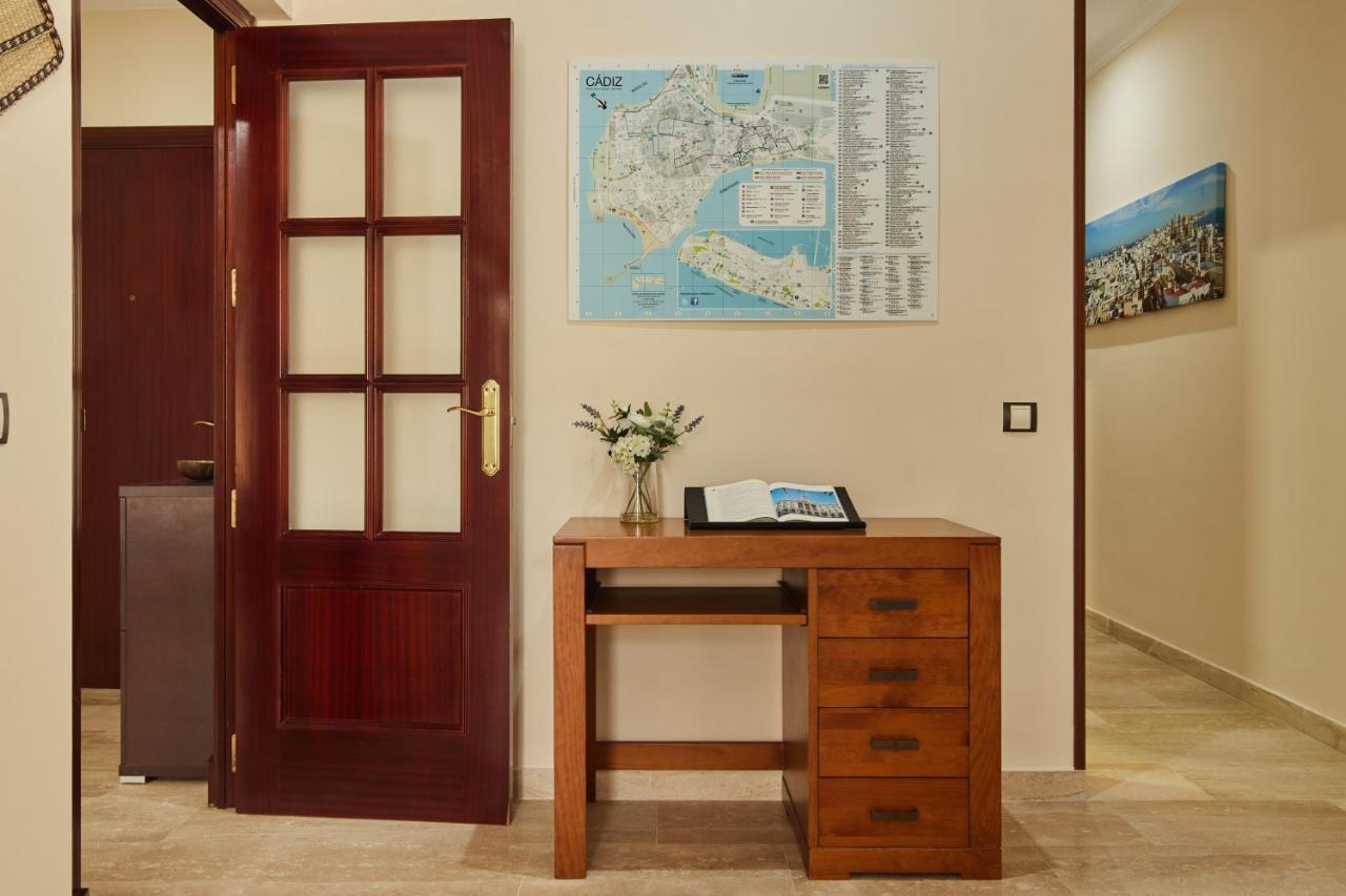 Apartamento Tavira Little Apartments Кадис Екстериор снимка